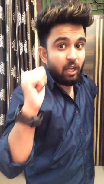 Aadhi likhunga magar har baat likh dunga