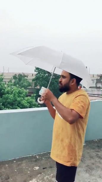 Kabhi aise pee hai chai