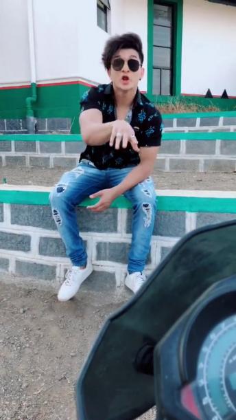 HDFC ke malik h _joy__rolling_on_the_floor_laughing_  Comedyindia @wasu_muserking  960 X 540 