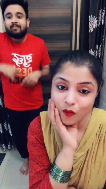 Ahaaaa kya thumka mara hai 