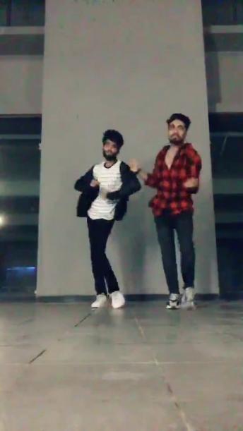 Dance_fire_  foryou  foryoupage  dance  teamdrobow  trending  danceindia  viral  vr1 @klexx_d_robow  960 X 540 