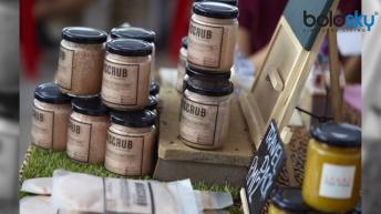 Exfoliation Mistakes: कहीं आप भी तो नहीं करते स्क्रब करते वक्त ये गलतियां, जानें सही तरीका