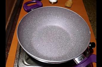 बहुत ही आसन तरीके से बनायें सूजी के फ्रेंच फ्राइज  Suji Ke French Fries Recipe in Hindi  Sangita