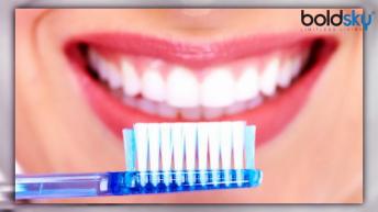 Mistakes while Brushing your Teeth: दांत साफ करने से पहले टूथब्रश गीला करना है नुकसानदायक