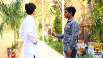 Holi Prank | Holi : Rich vs Poor Boys | Holi Celebration | Holi Video 2018 | Holi Comedy | Iphone X