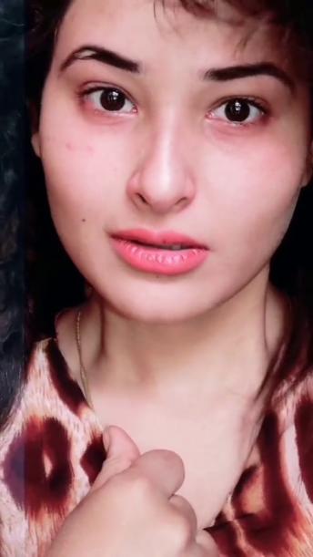 Jb kch acha dikh jaye market mein toh itna pyar brsta hai 