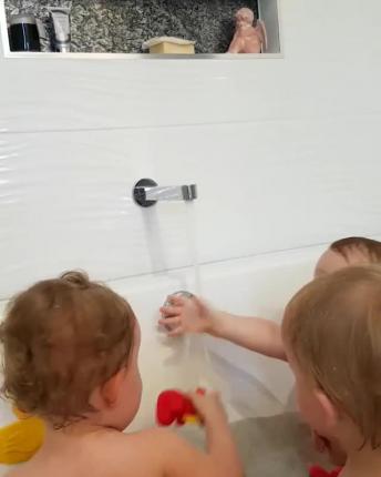 You'll Never Love Anything As Much As These Babies Love Bath Time