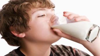 दूध के साथ सिर्फ 2 चम्मच लीजिये और देखिये रत मैं कमाल !! Good Health