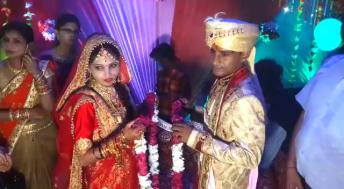 बिना कहे मदद नहीं करनी चाहिए किसी की...Haha