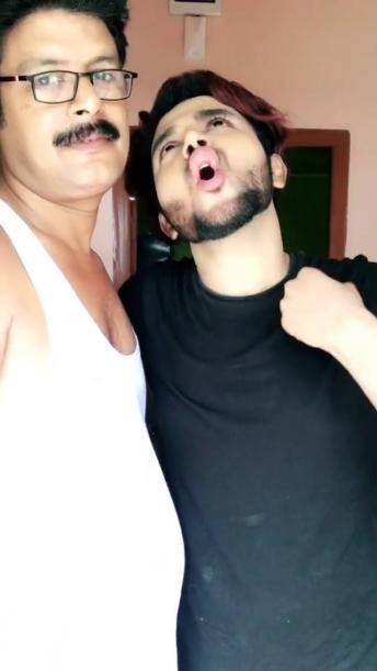 look at my Papa s expression