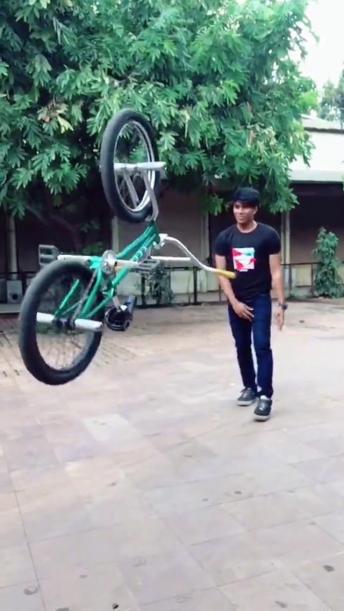 Iss ghusse ko thanda mat honede