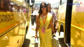 बॉलीवुड एक्ट्रेस को मात देती ये महिला चुनाव अधिकारी सोशल मीडिया पर छाई