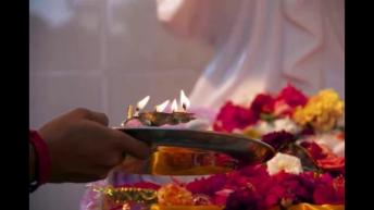 रोजा की पूजा में ये छोटा सा काम भगवान तक पहुंचेगी आपकी हर बात