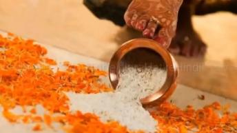 घर मे प्रवेश करने से पहले ये काम जरूर करें