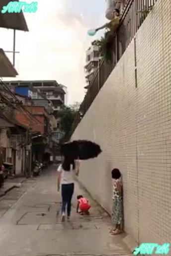 என்ன ஒரு திறமையான பொண்ணு.. சும்மா மாஸ் காட்டுதே..!