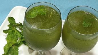 2 मिनट में बनायें गर्मी में ठंडक देने वाला ये शरबत  Paudina Sharbat  Mint Shake  पुदीना शर्बत