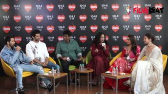 Varun Dhawan Proposes Alia Bhatt During Kalank promotions; Watch Video