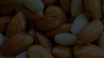 गर्मियों में बादाम खाने वालों मित्रों हो जाओ सावधान जानिए बादाम खाने के नुकसान