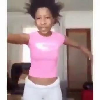 Hilarious #dancemoves with full #confidence