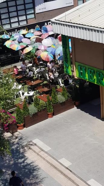 Couple Chase Man With Cleaver After He Made Some Comments About Their Service 