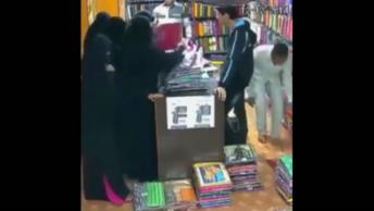 Theif caught on CCTV compilation