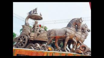 अभिमन्यु की मृत्यु के पीछे था द्रौपदी का हाथ